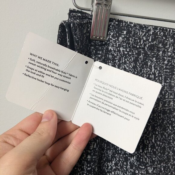 NWT Lululemon Vinyasa Wrap - black and white - one size - Picture 4 of 10